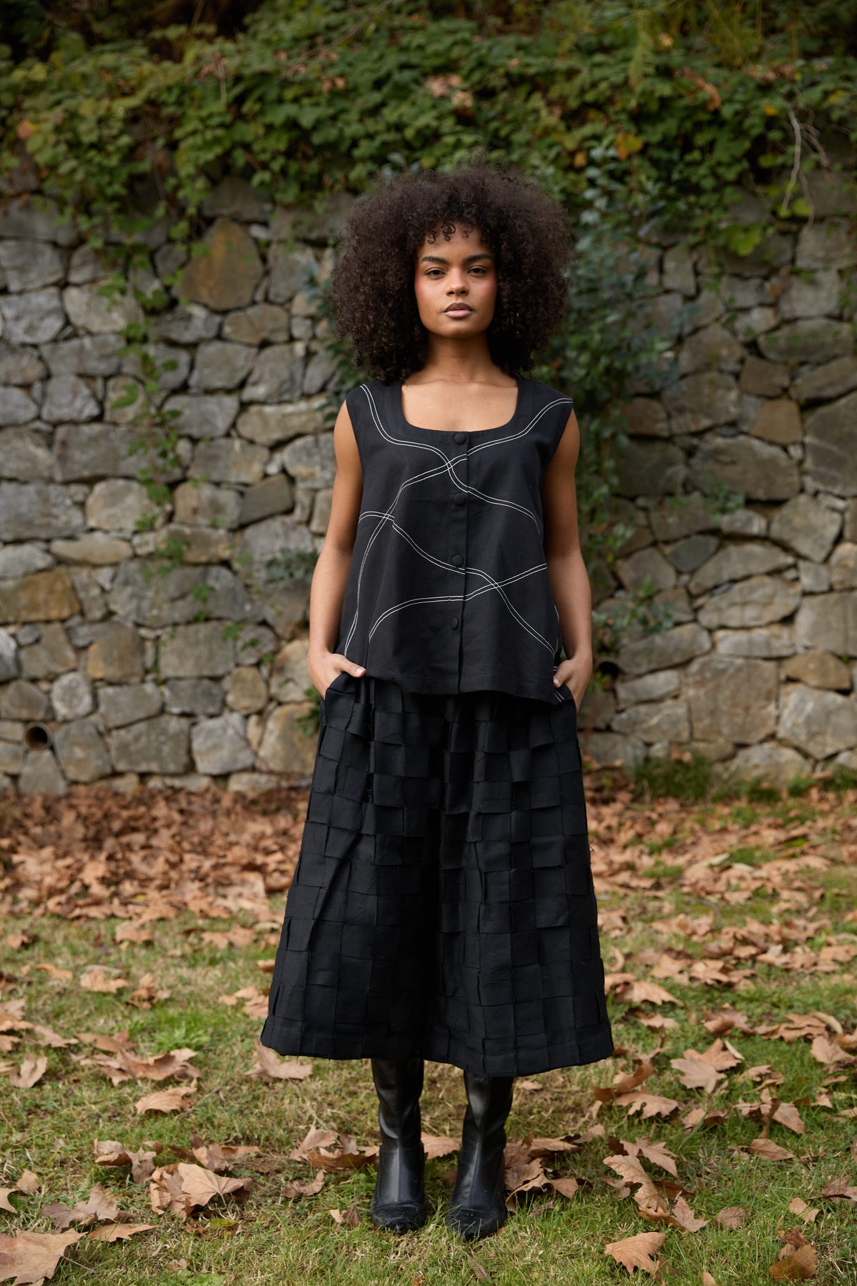 Black Surreal Set