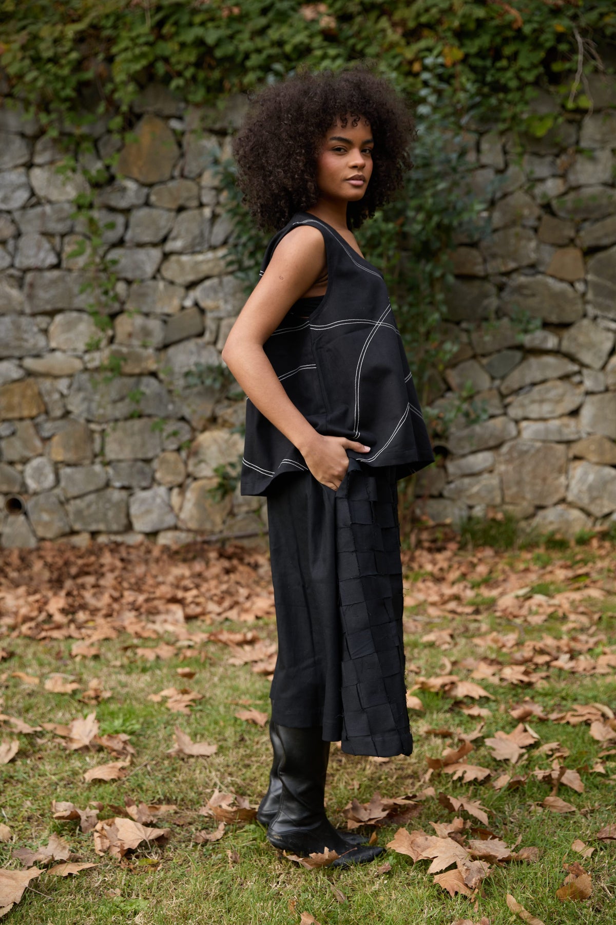 Black Surreal Set