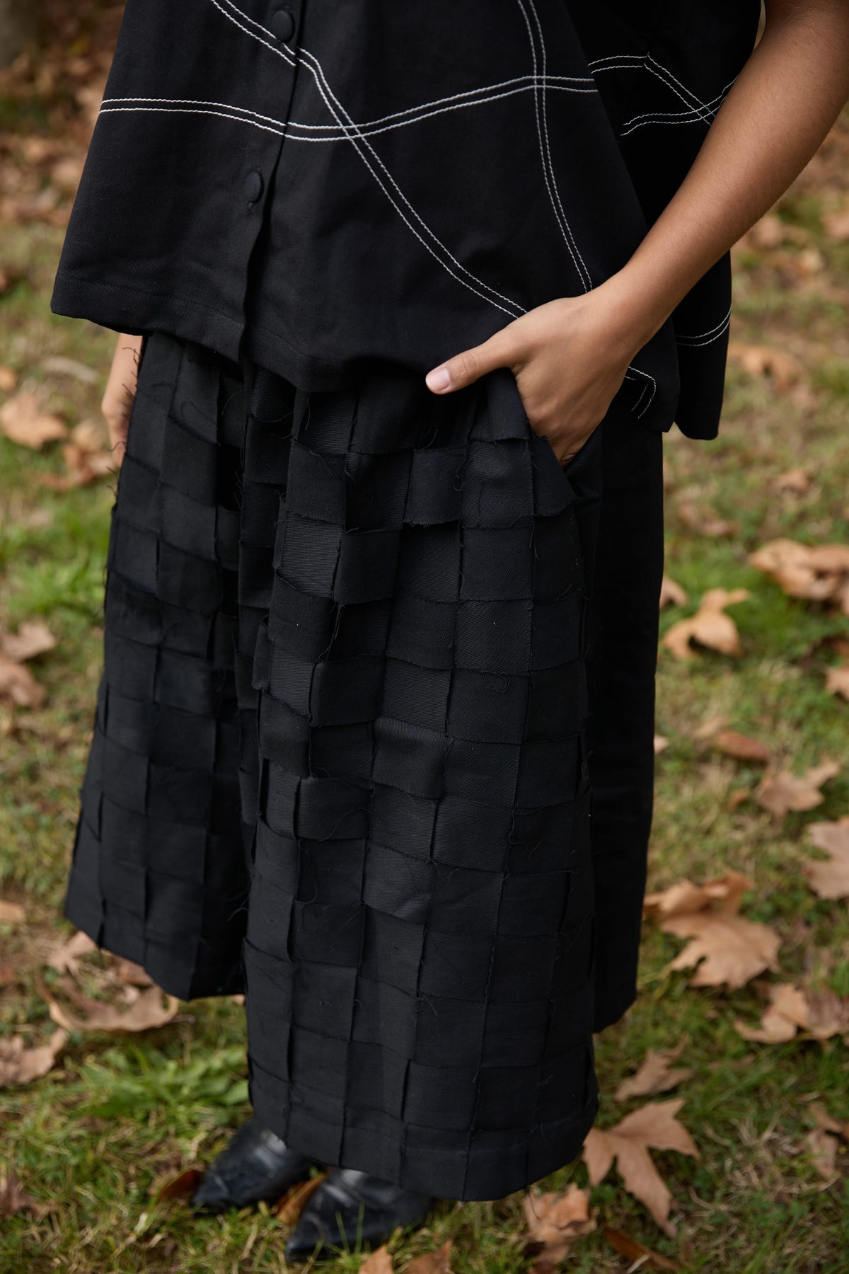 Black Surreal Set