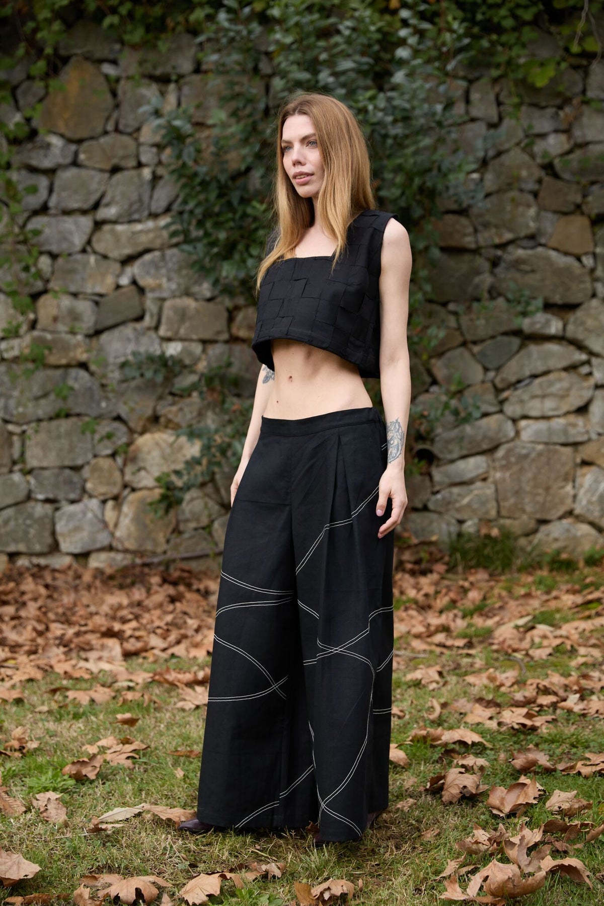Black Still Set