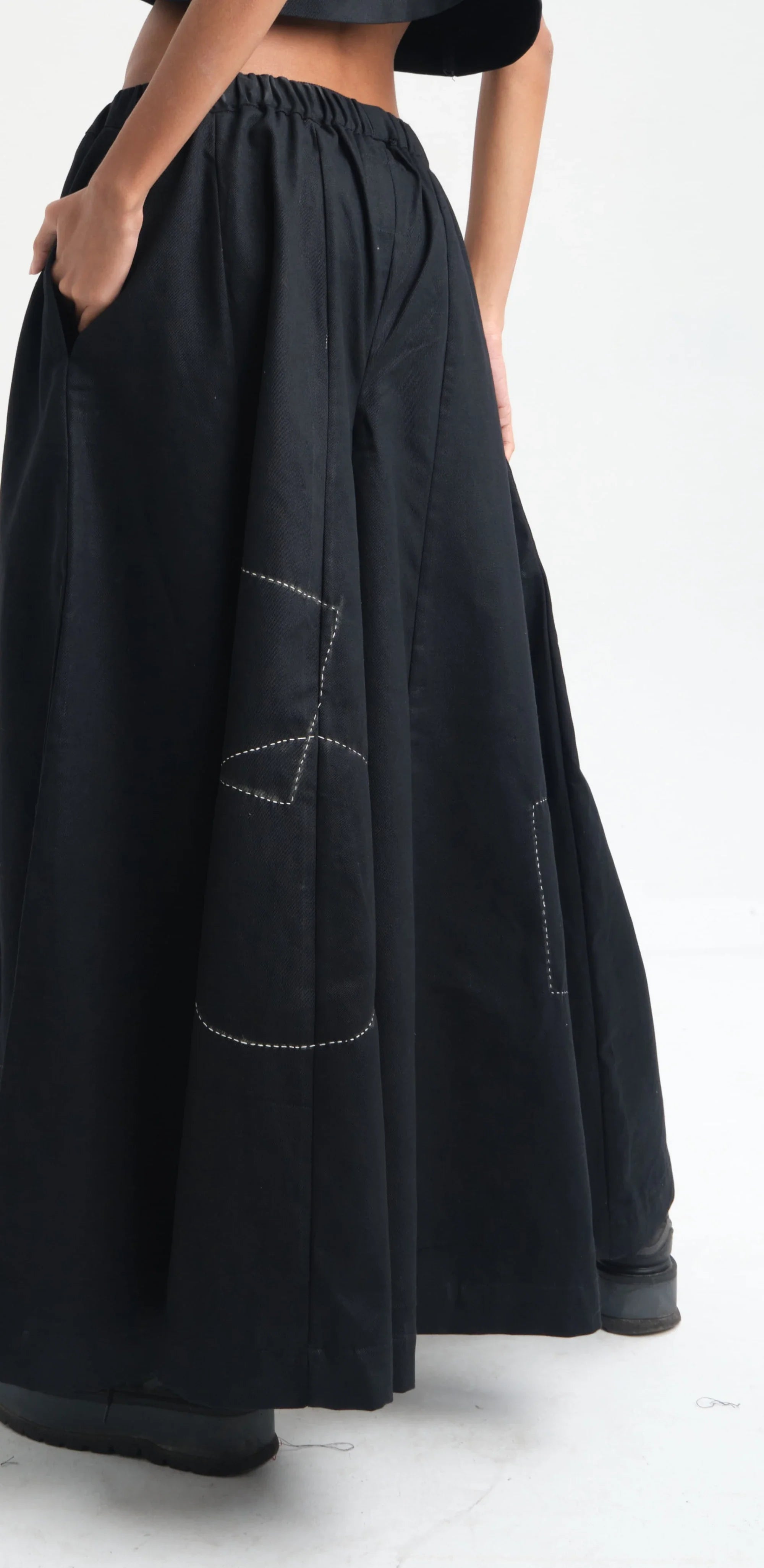 Black Lotus Pants in organic Drill Cotton by White Canvas - Image 4