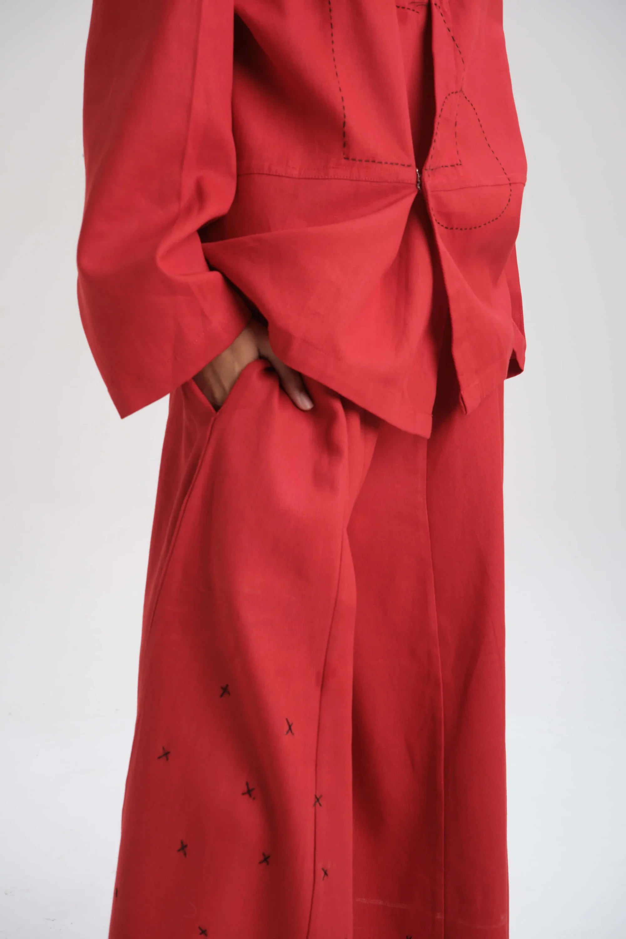 Red Rose Set in organic Drill Cotton by White Canvas - Image 3