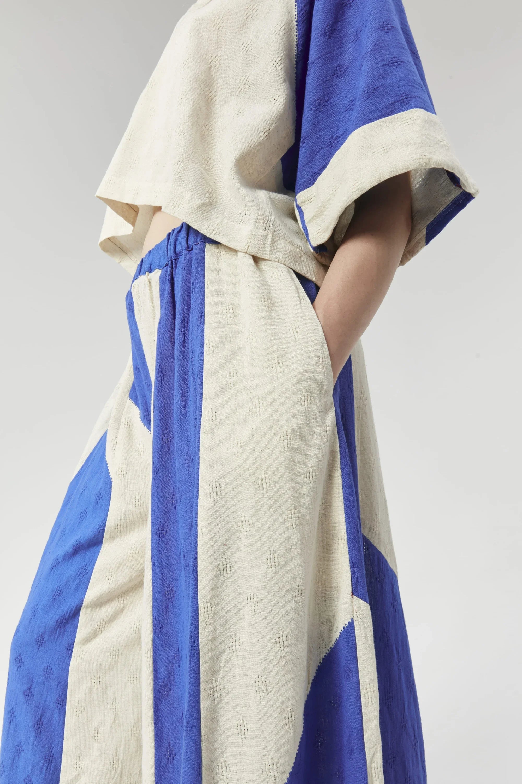 Blue Newyork Pants in handwoven Dobby Cotton by White Canvas - Image 5