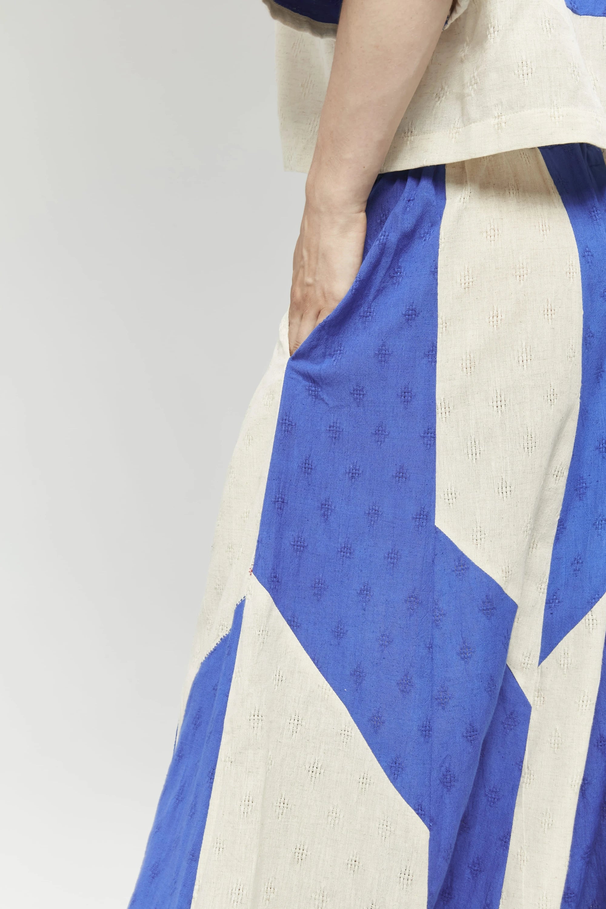 Blue Newyork Pants in handwoven Dobby Cotton by White Canvas - Image 6