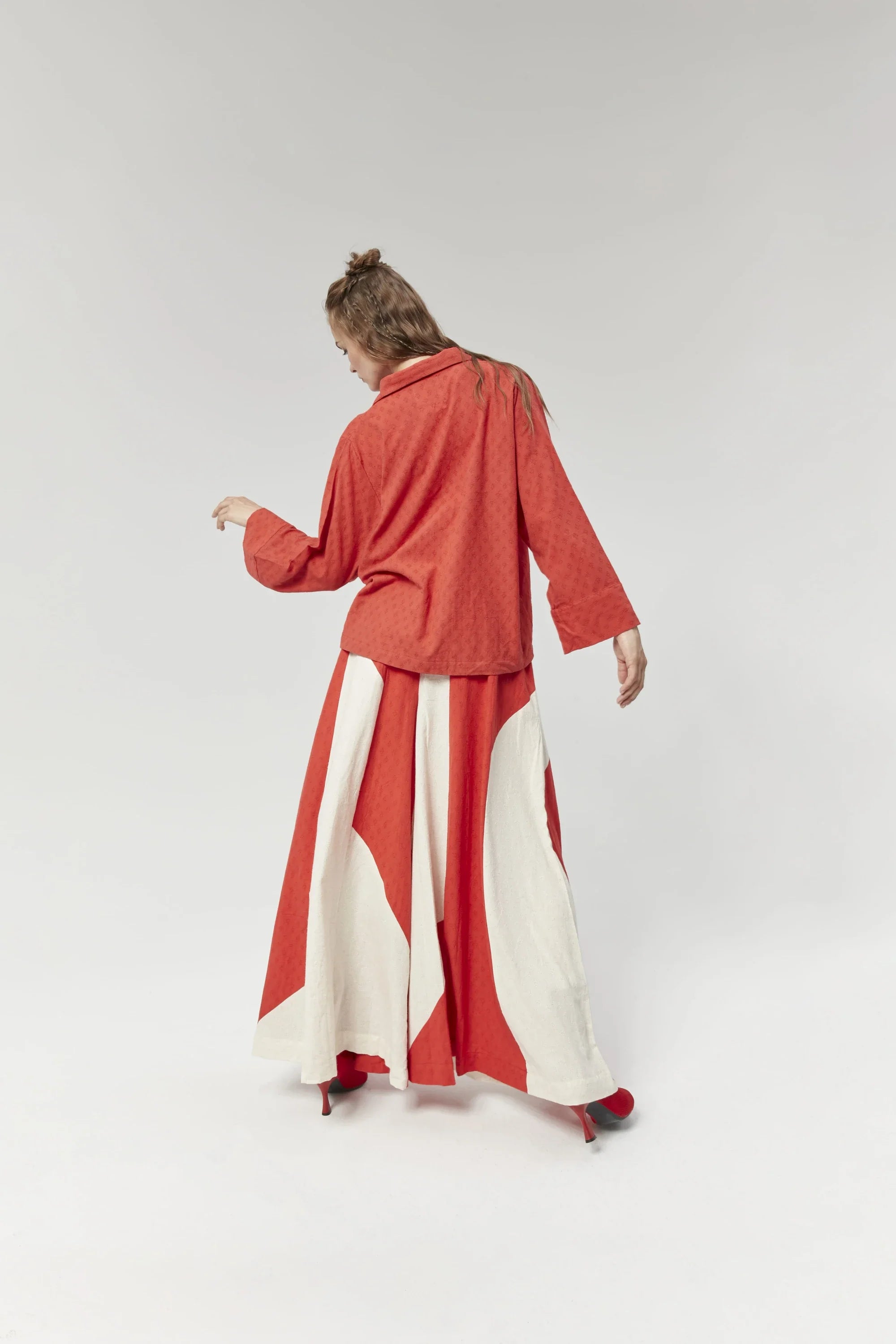 Red Newyork Pants in handwoven Dobby Cotton by White Canvas - Image 3