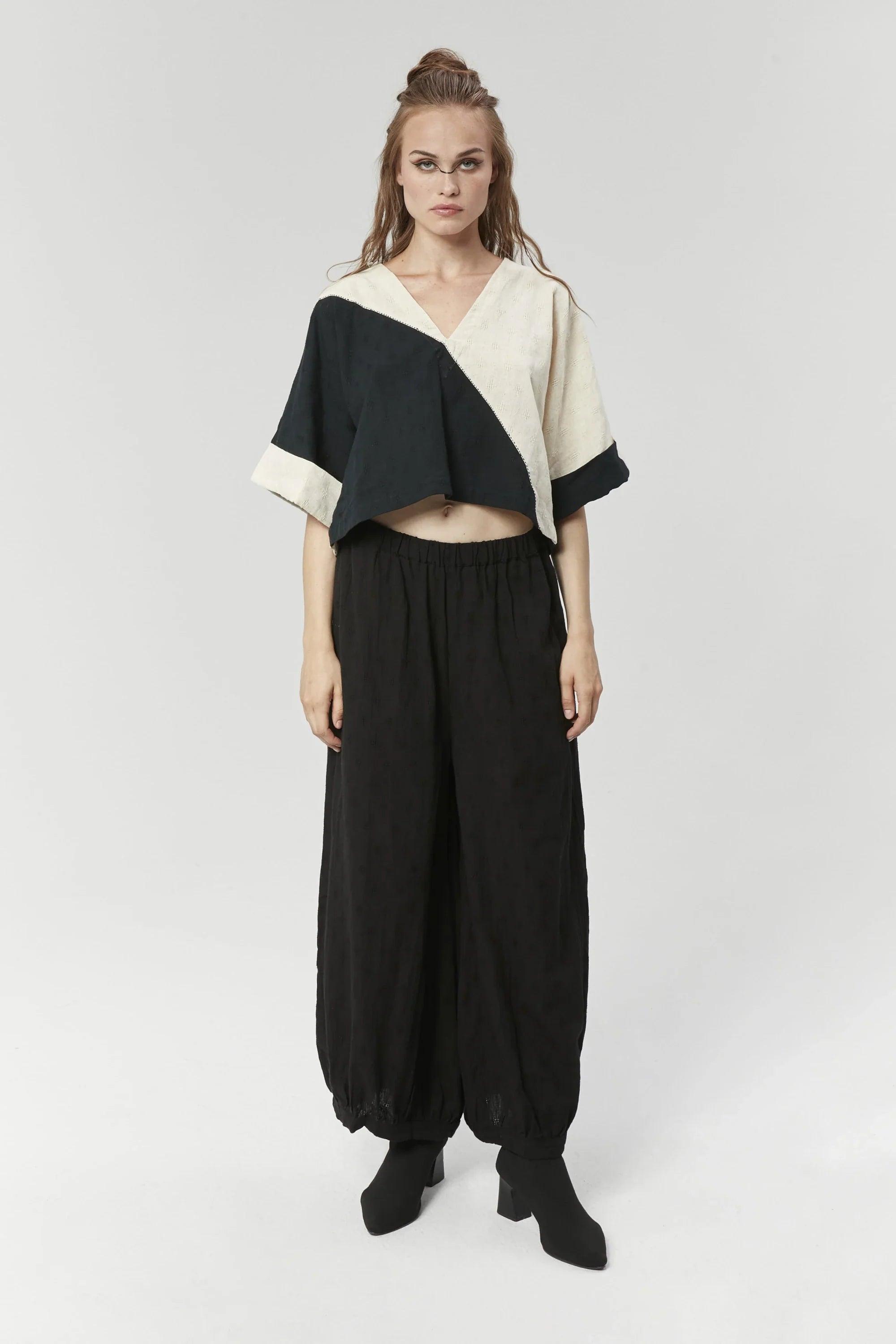 Black Seoul Set in handwoven Dobby Cotton by White Canvas - Image 1