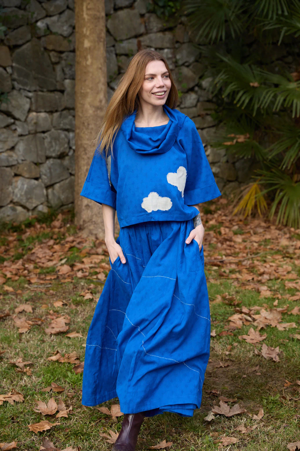 White Canvas Cloud Butter Set in blue handwoven dobby cotton with applique work and Kantha stitching, additional modeled view