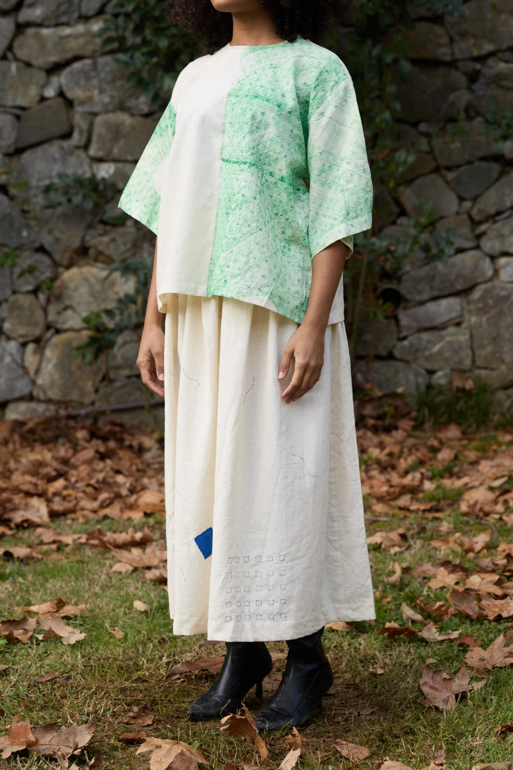 Green Bamboo Skirt in handwoven Dobby Cotton (100%) by White Canvas - Image 3