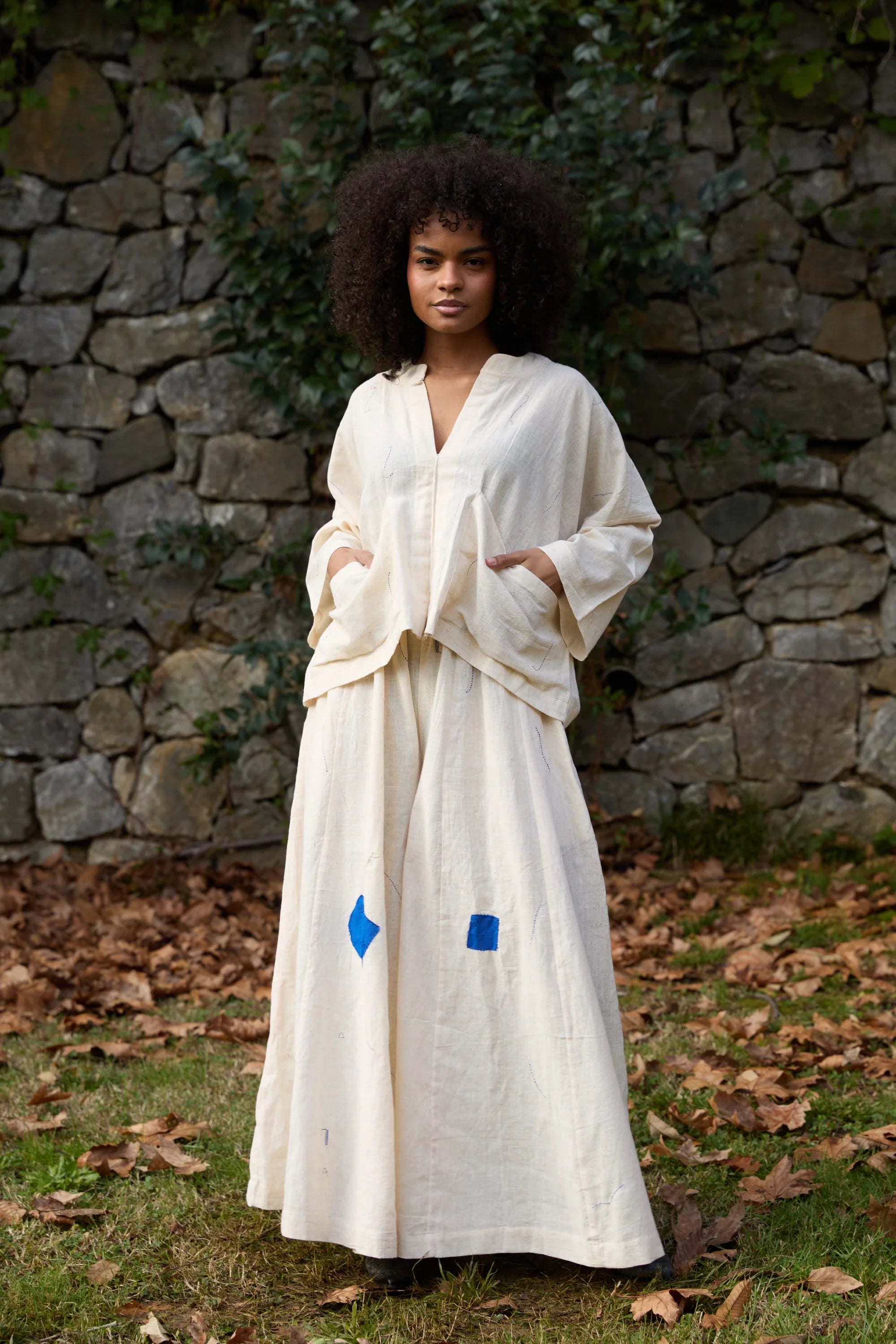 Blue Kite Set in handwoven Heavy Kala Cotton by White Canvas - Image 2