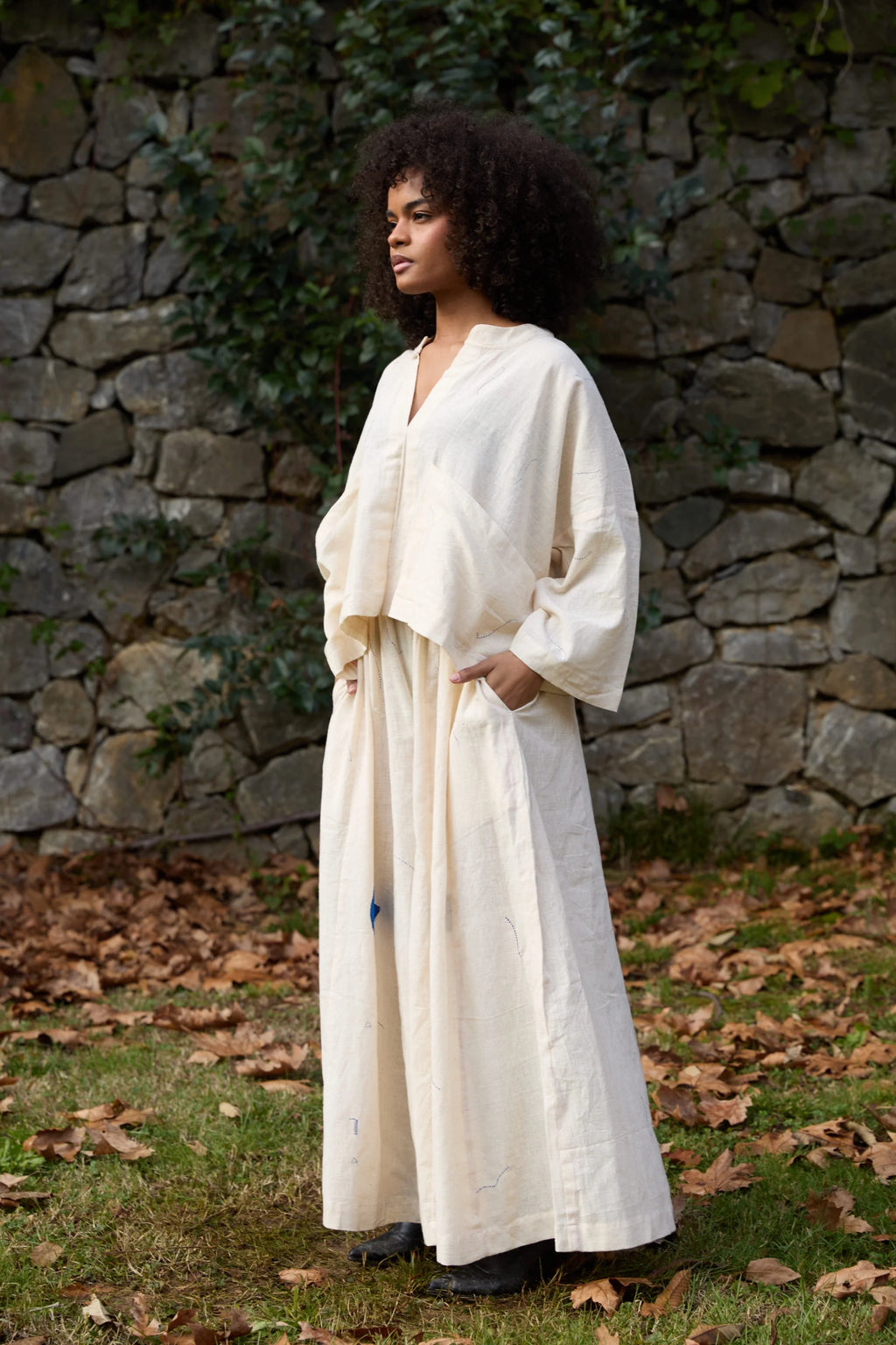 Blue Kite Set in handwoven Heavy Kala Cotton by White Canvas - Image 3