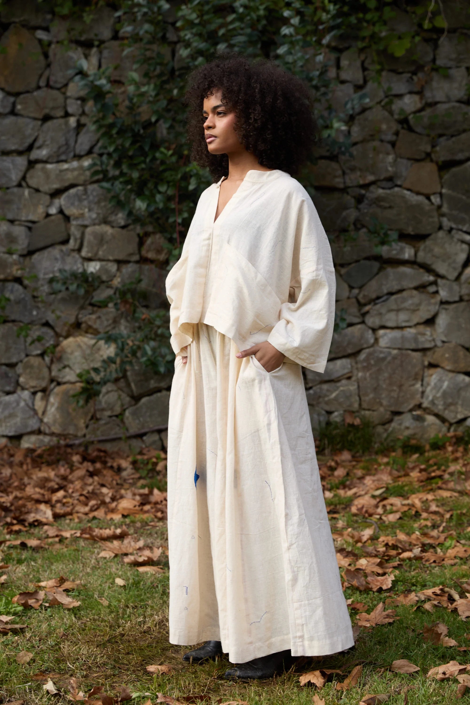 Blue Kite Set in handwoven Heavy Kala Cotton by White Canvas - Image 3
