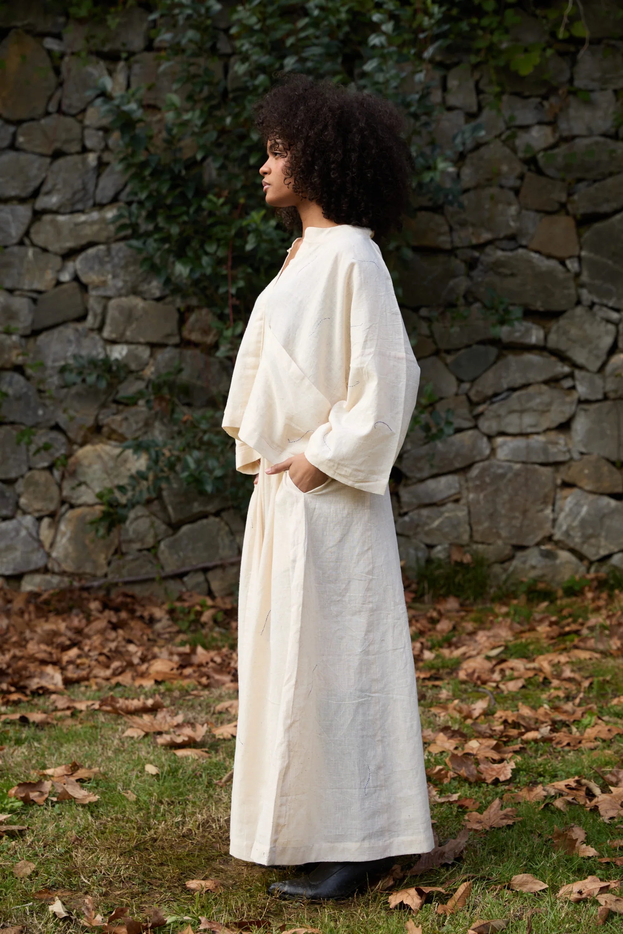 Blue Kite Set in handwoven Heavy Kala Cotton by White Canvas - Image 4