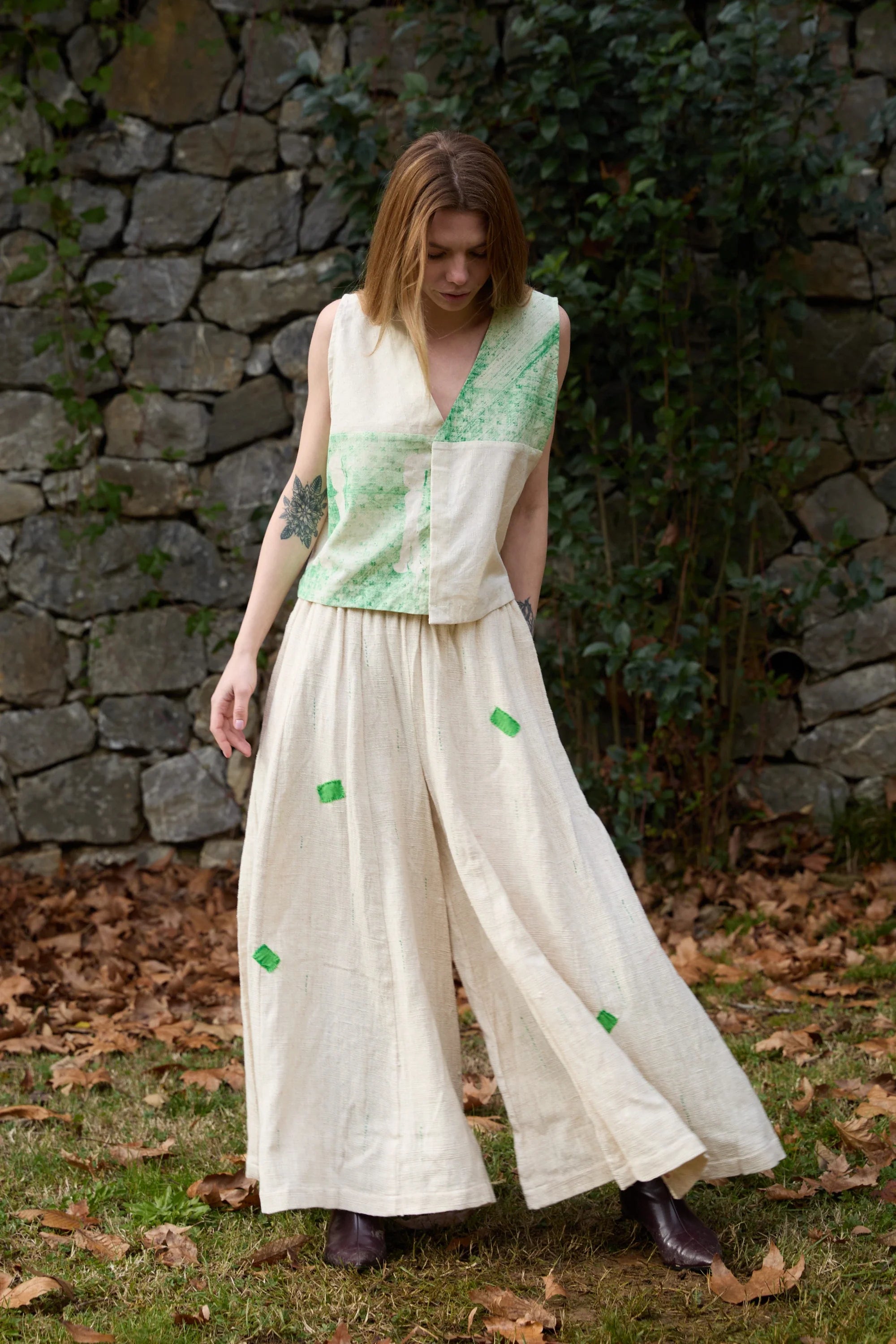 Green Marti Set in handwoven Dobby Cotton (100%), by White Canvas - Image 2