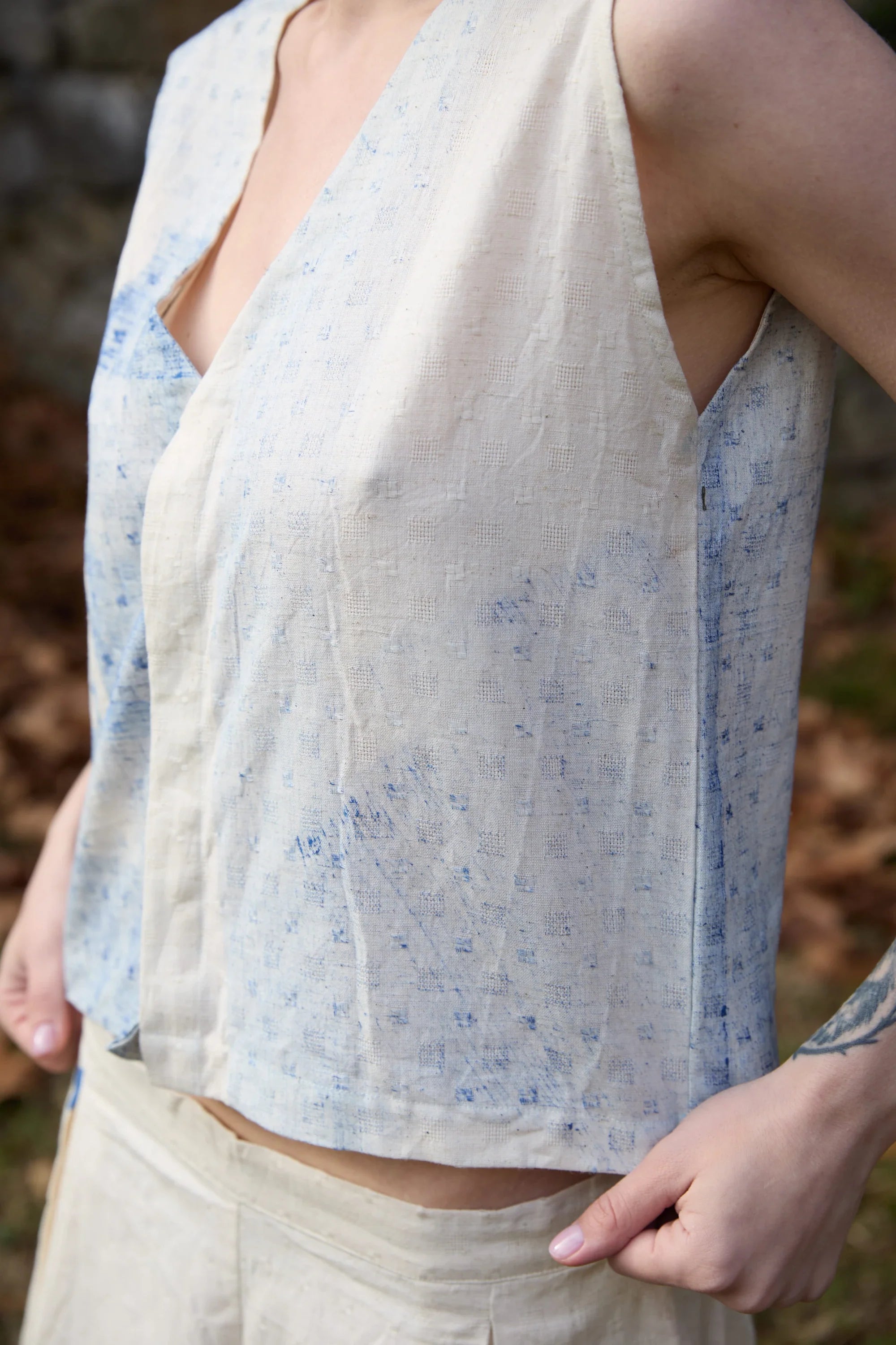 Blue Marti Vest in handwoven Dobby Cotton (100%) by White Canvas - Image 5