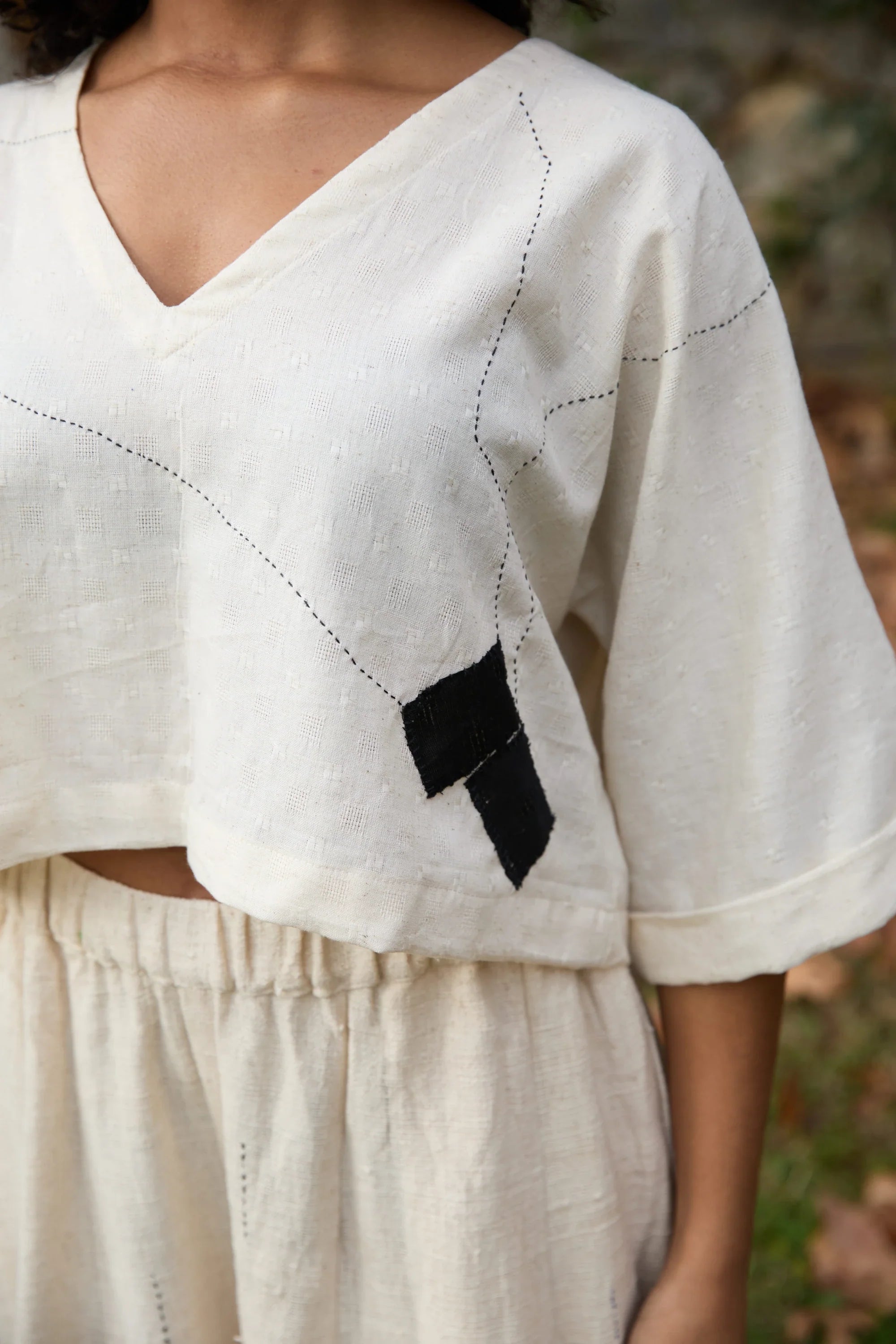 Black Sparrow Set in handwoven Dobby Cotton (100%), by White Canvas - Image 5