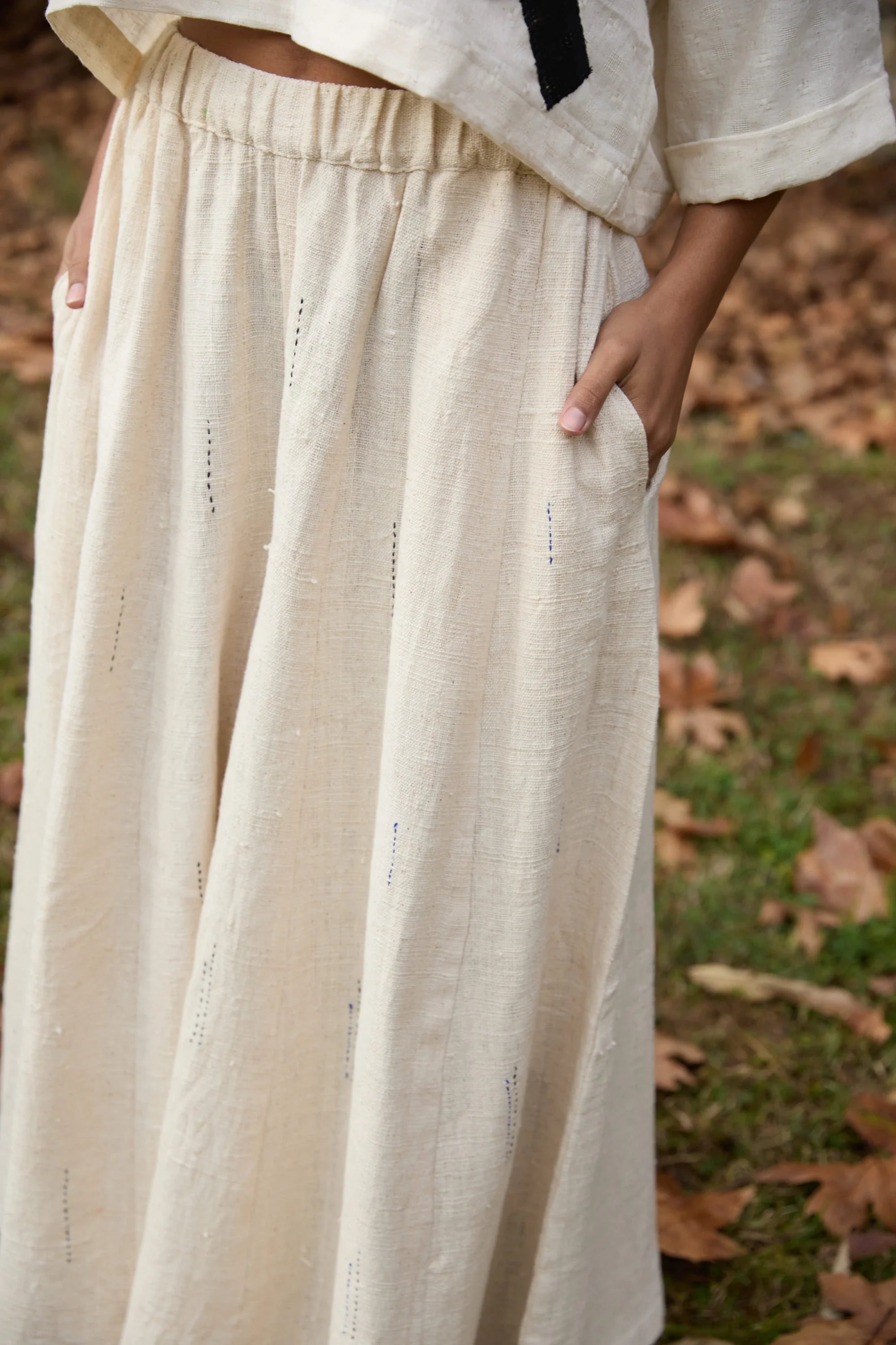 Black Sparrow Set in handwoven Dobby Cotton (100%), by White Canvas - Image 7