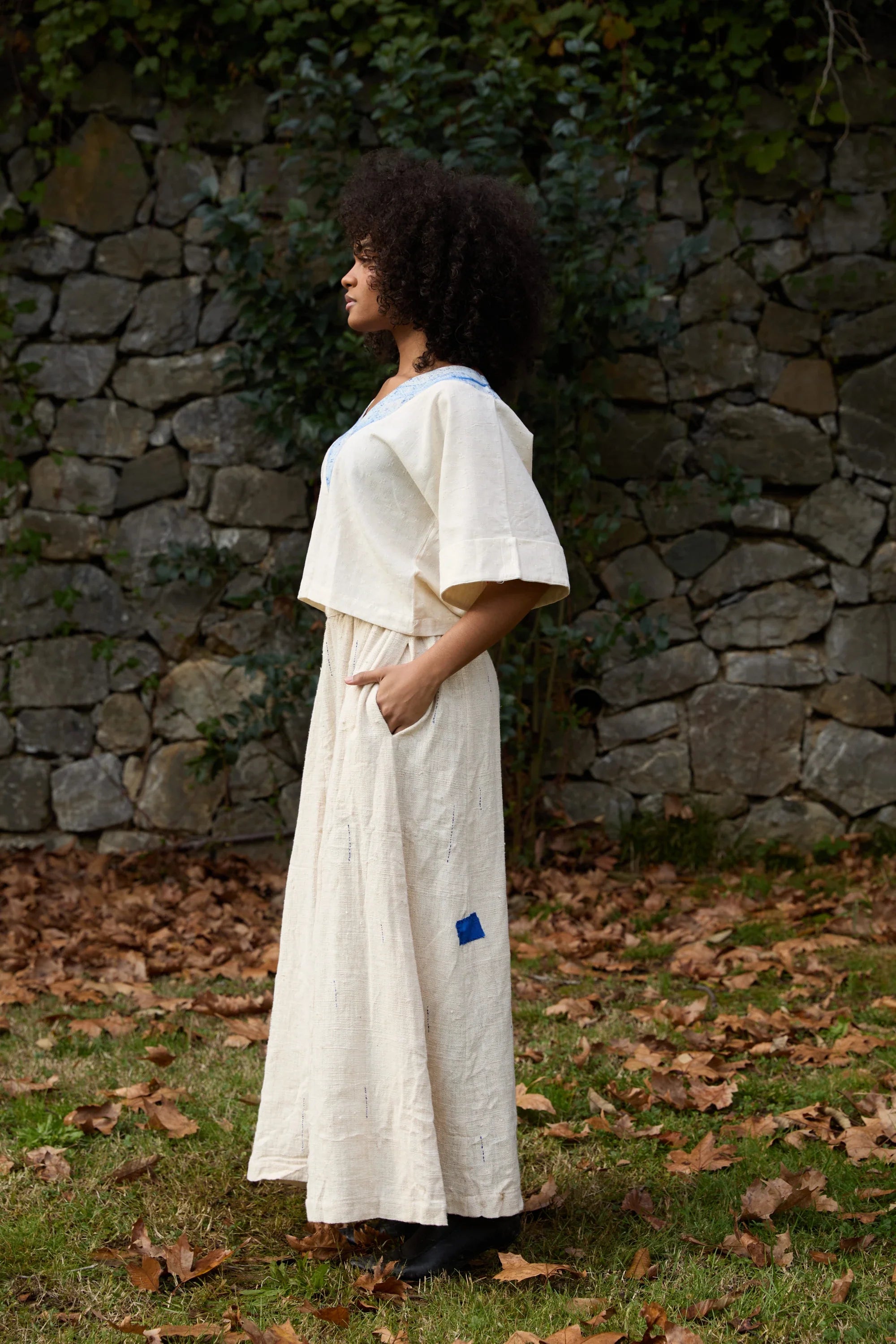 Blue Sparrow Set in handwoven Heavy Kala Cotton by White Canvas - Image 2