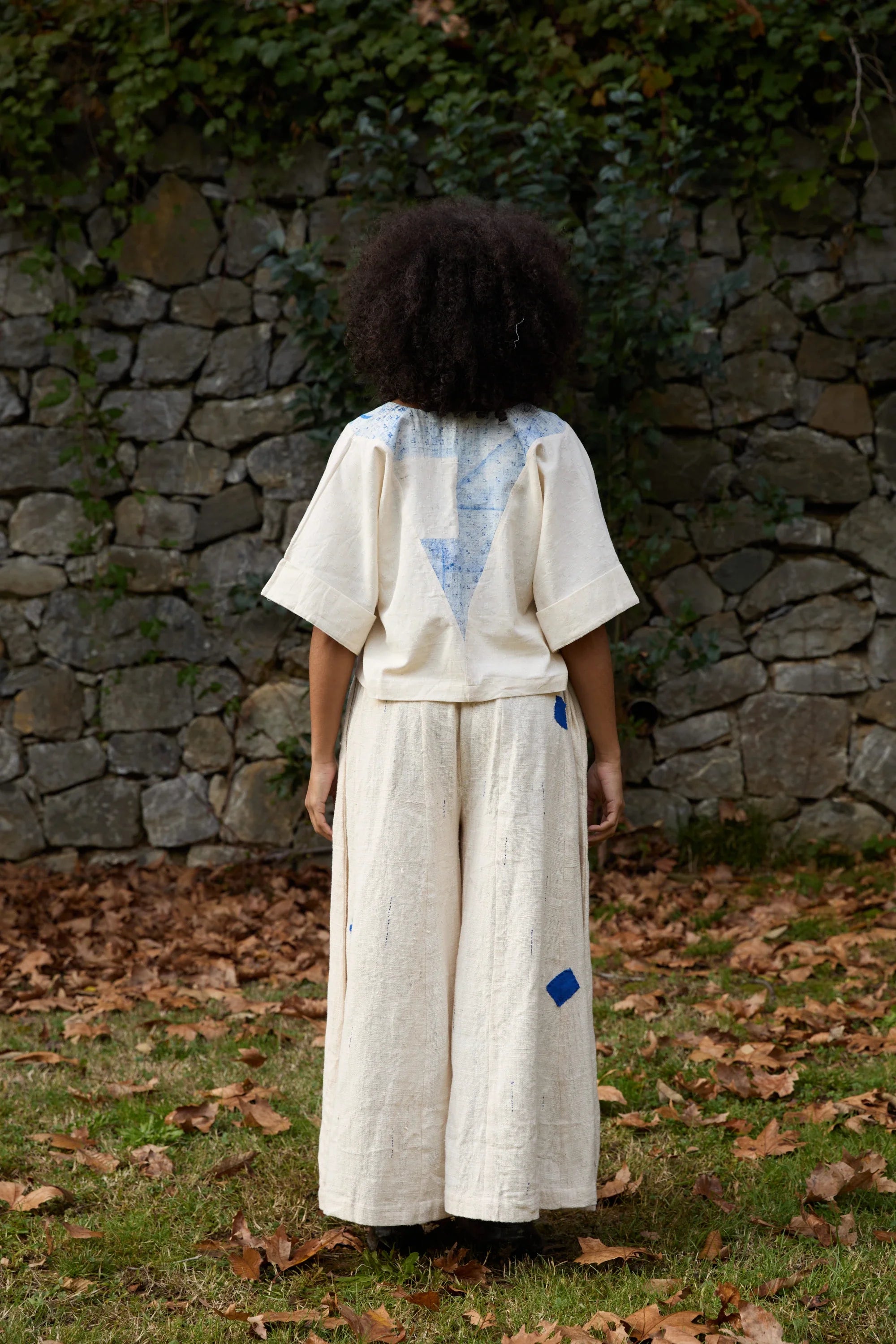 Blue Sparrow Set in handwoven Heavy Kala Cotton by White Canvas - Image 3