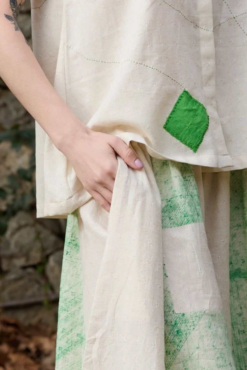 Green Swan Set in handwoven Dobby Cotton (100%) by White Canvas - Image 5