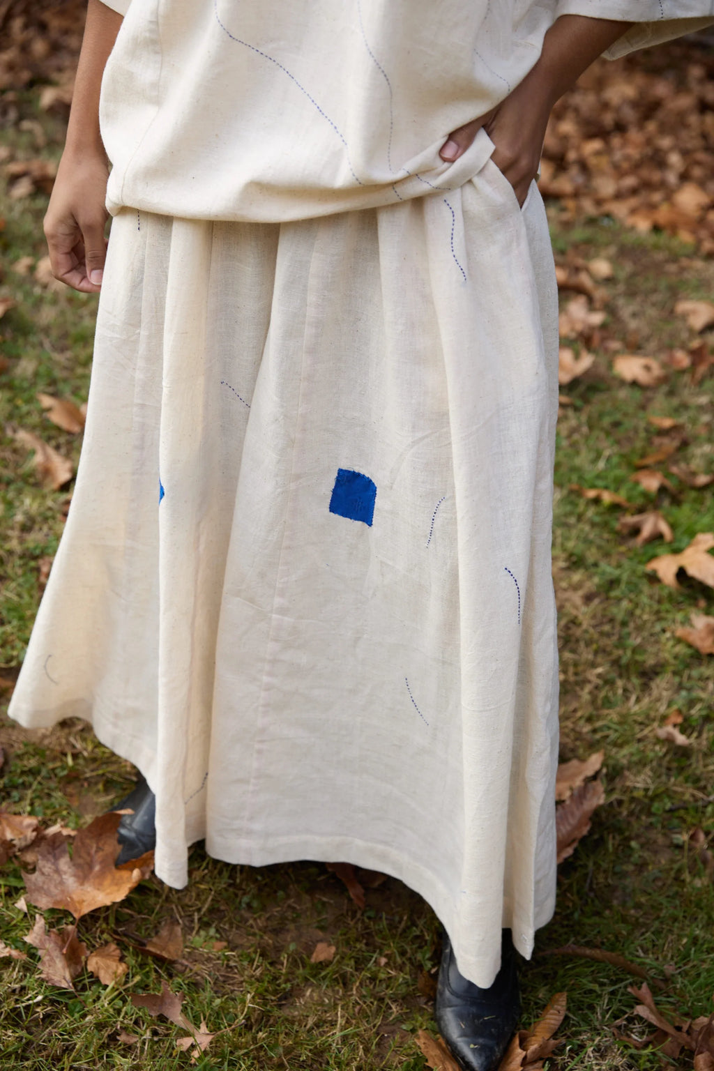 Blue Threads Set in handwoven Dobby Cotton (100%), by White Canvas - Image 7