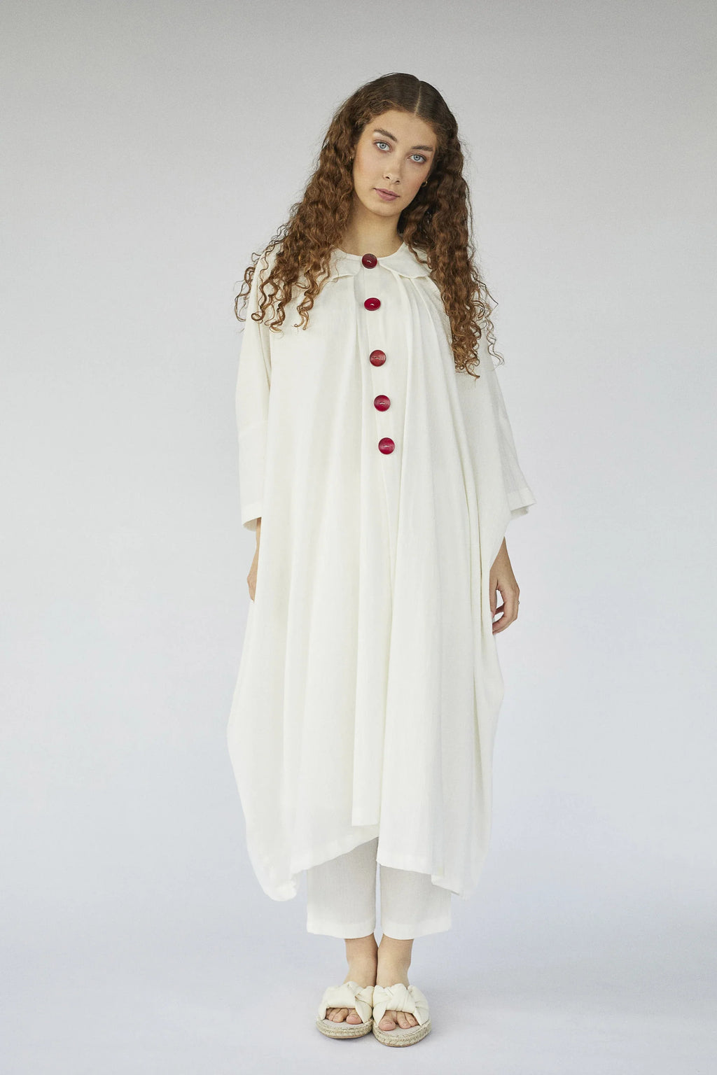 White Procyon Set in organic & Handwoven Shile by White Canvas - Image 1