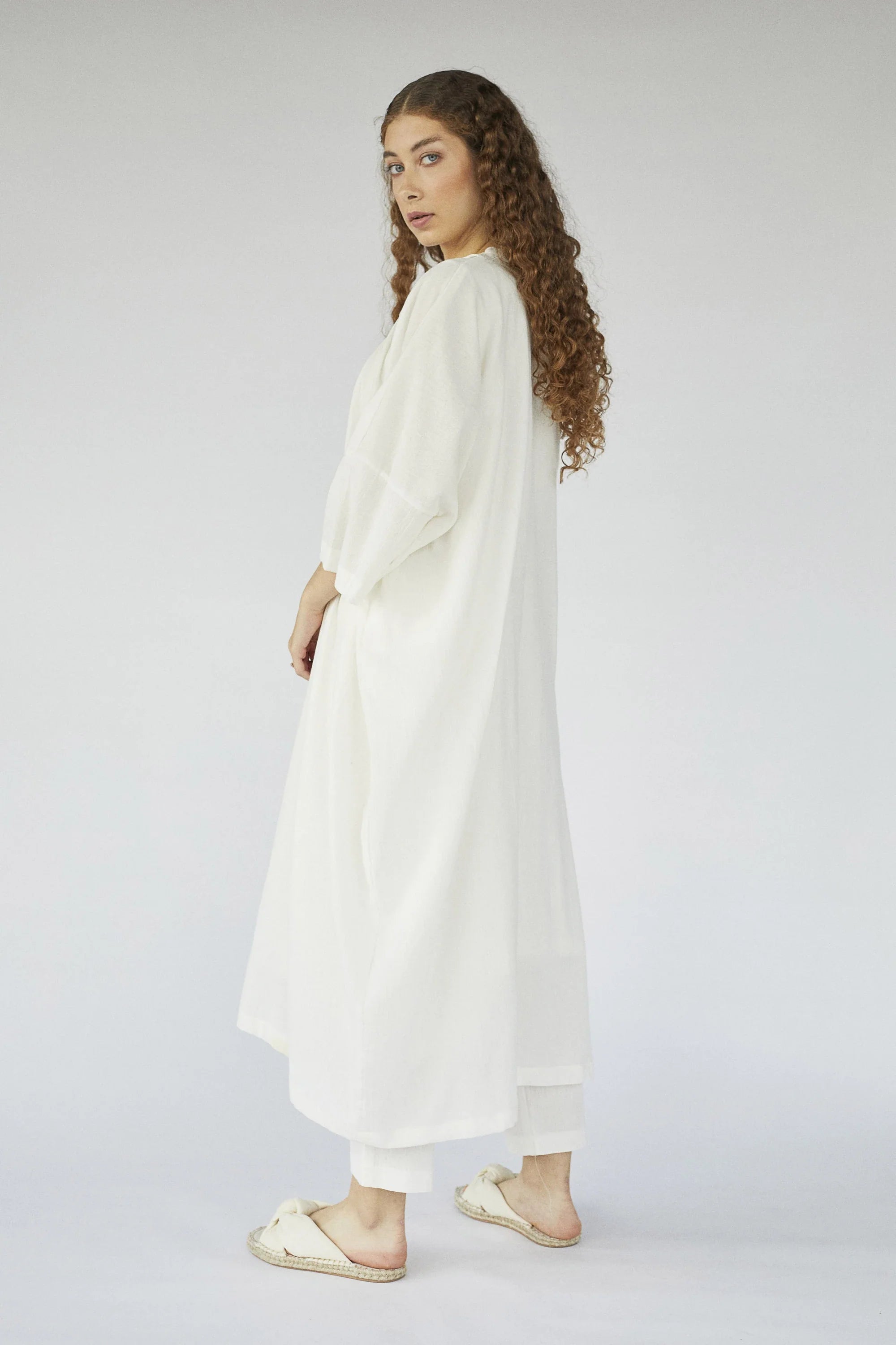 White Procyon Set in organic & Handwoven Shile by White Canvas - Image 3
