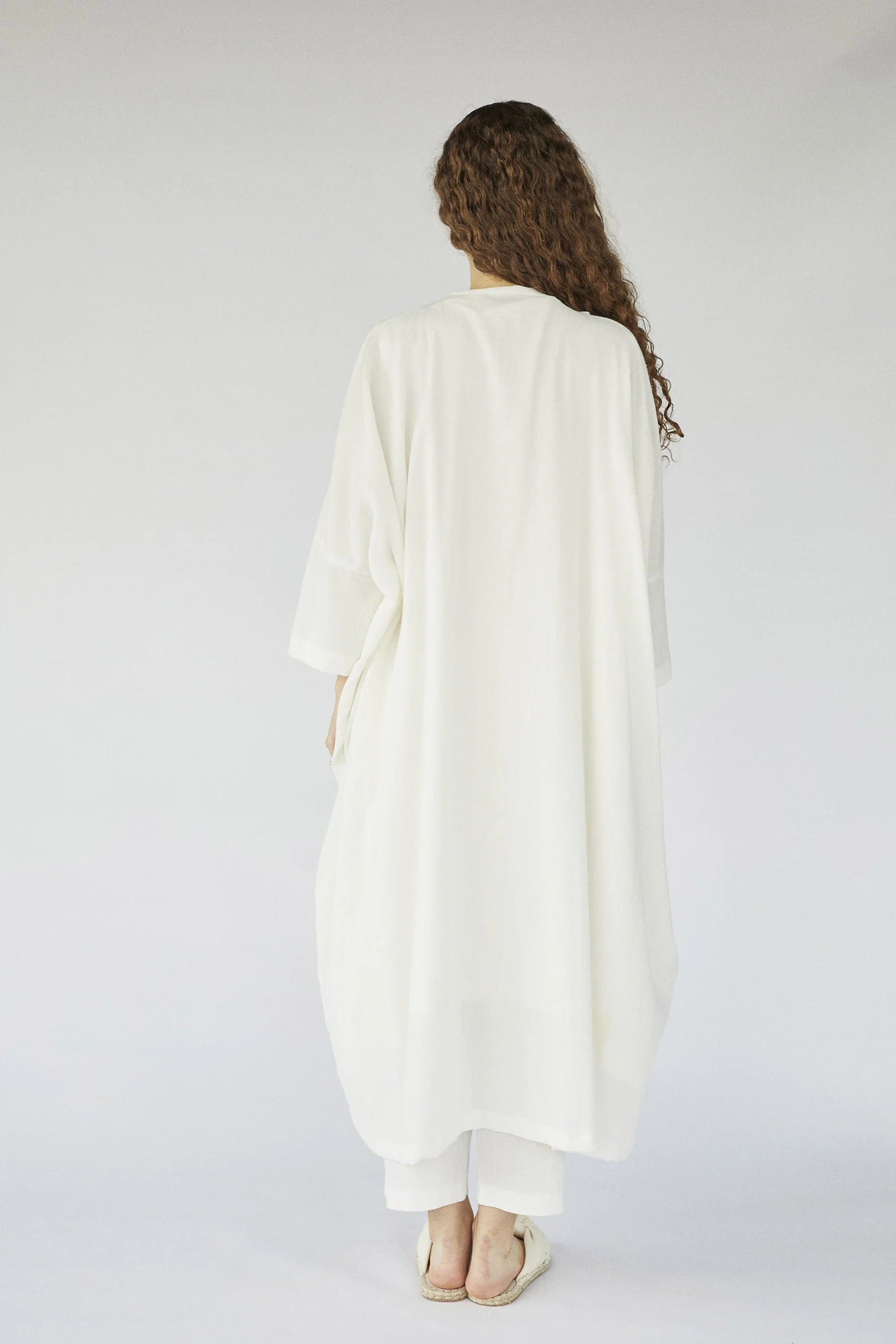 White Procyon Set in organic & Handwoven Shile by White Canvas - Image 5