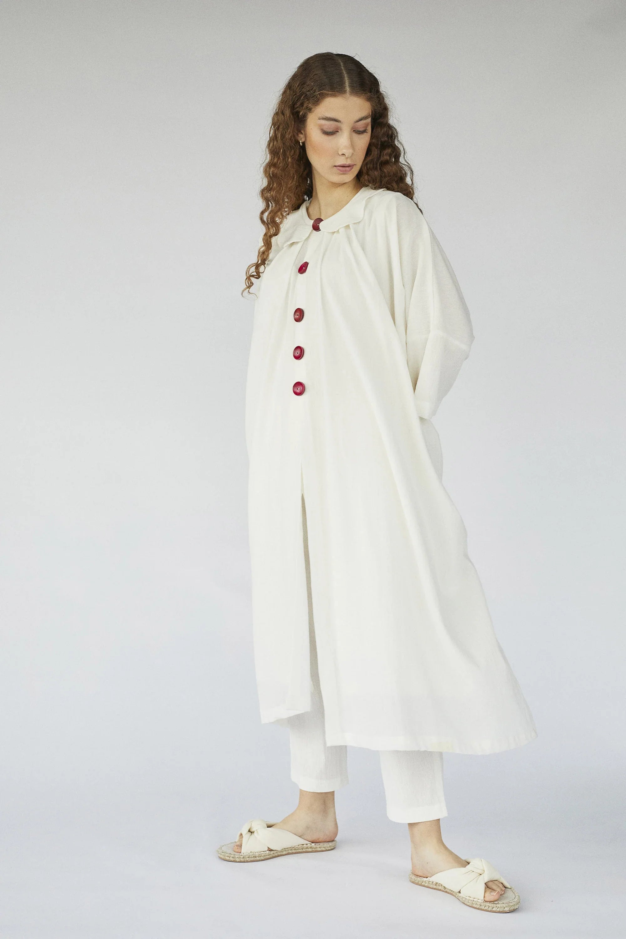 White Procyon Set in organic & Handwoven Shile by White Canvas - Image 6
