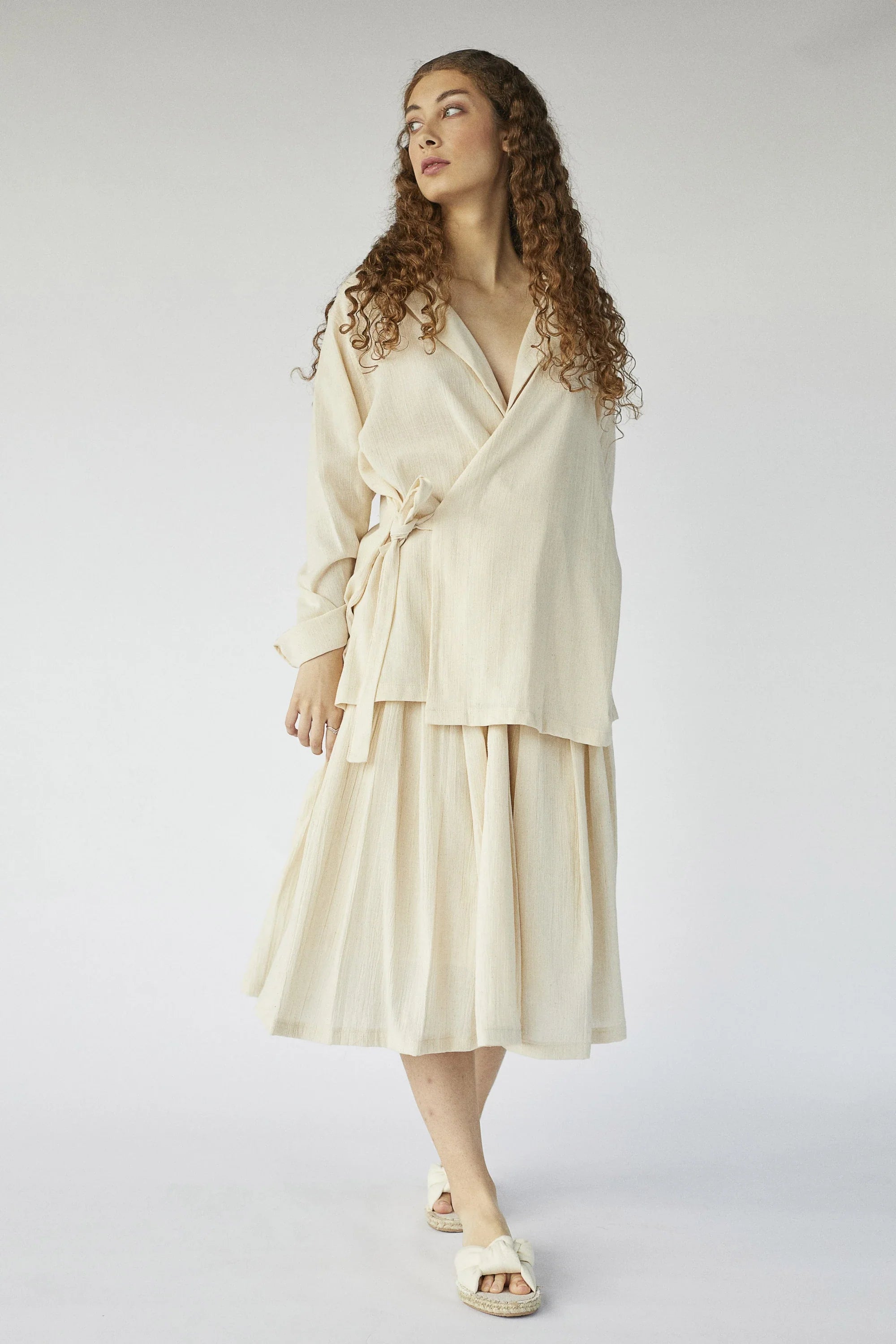 Cream Virgo Set in organic & Handwoven Shile by White Canvas - Image 1