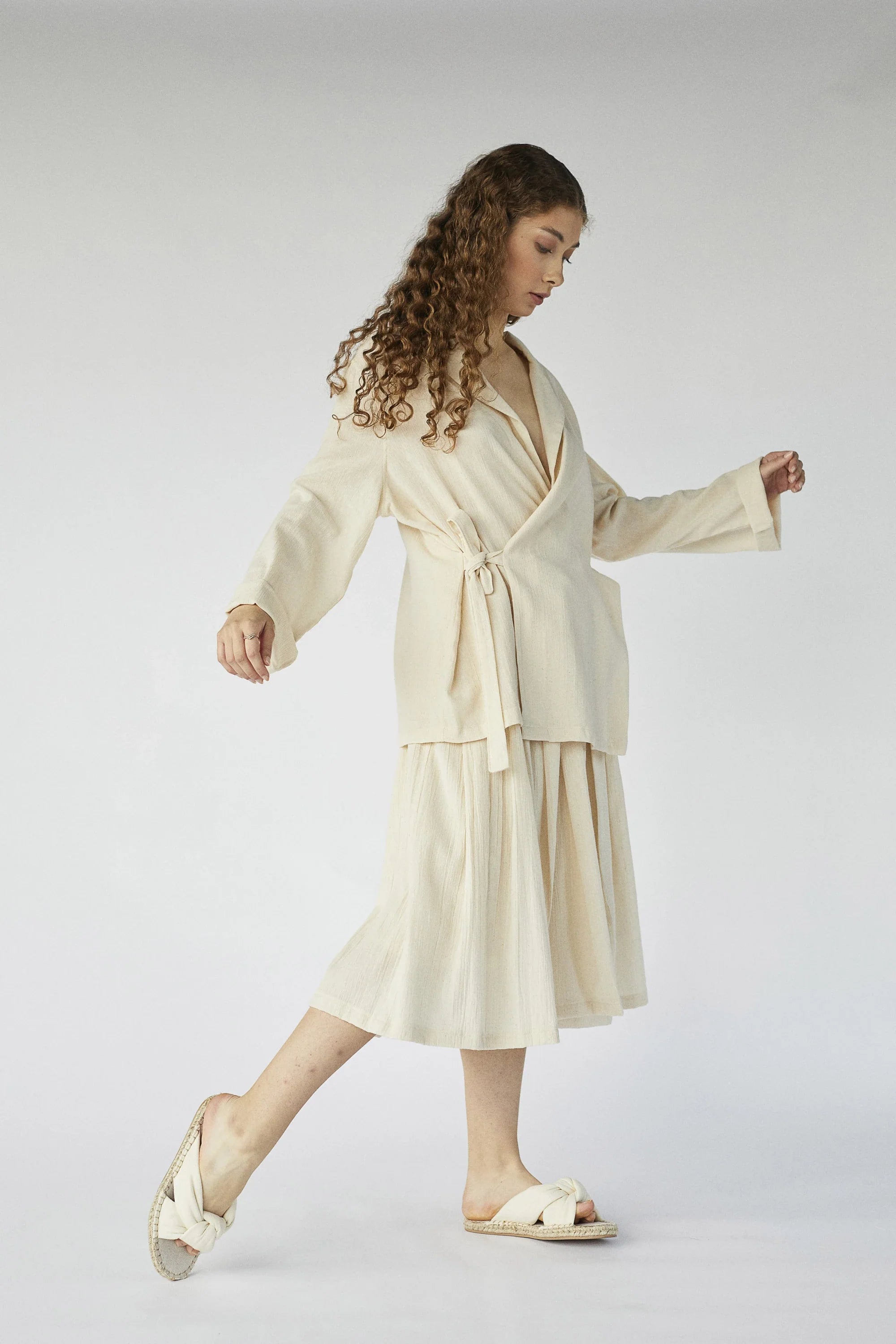 Cream Virgo Set in organic & Handwoven Shile by White Canvas - Image 3