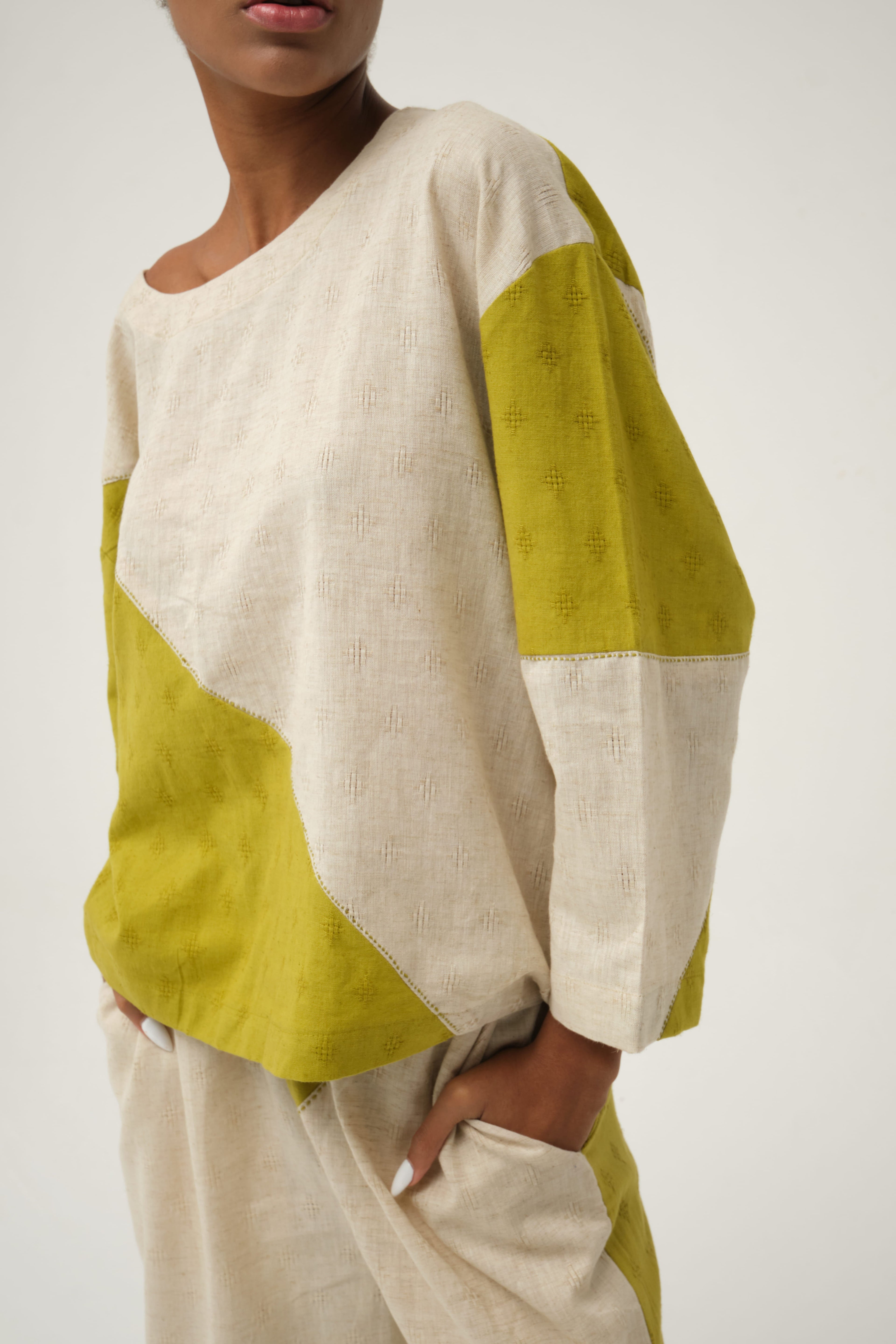 Green Mickey Set in handwoven Dobby Cotton by White Canvas - Image 3