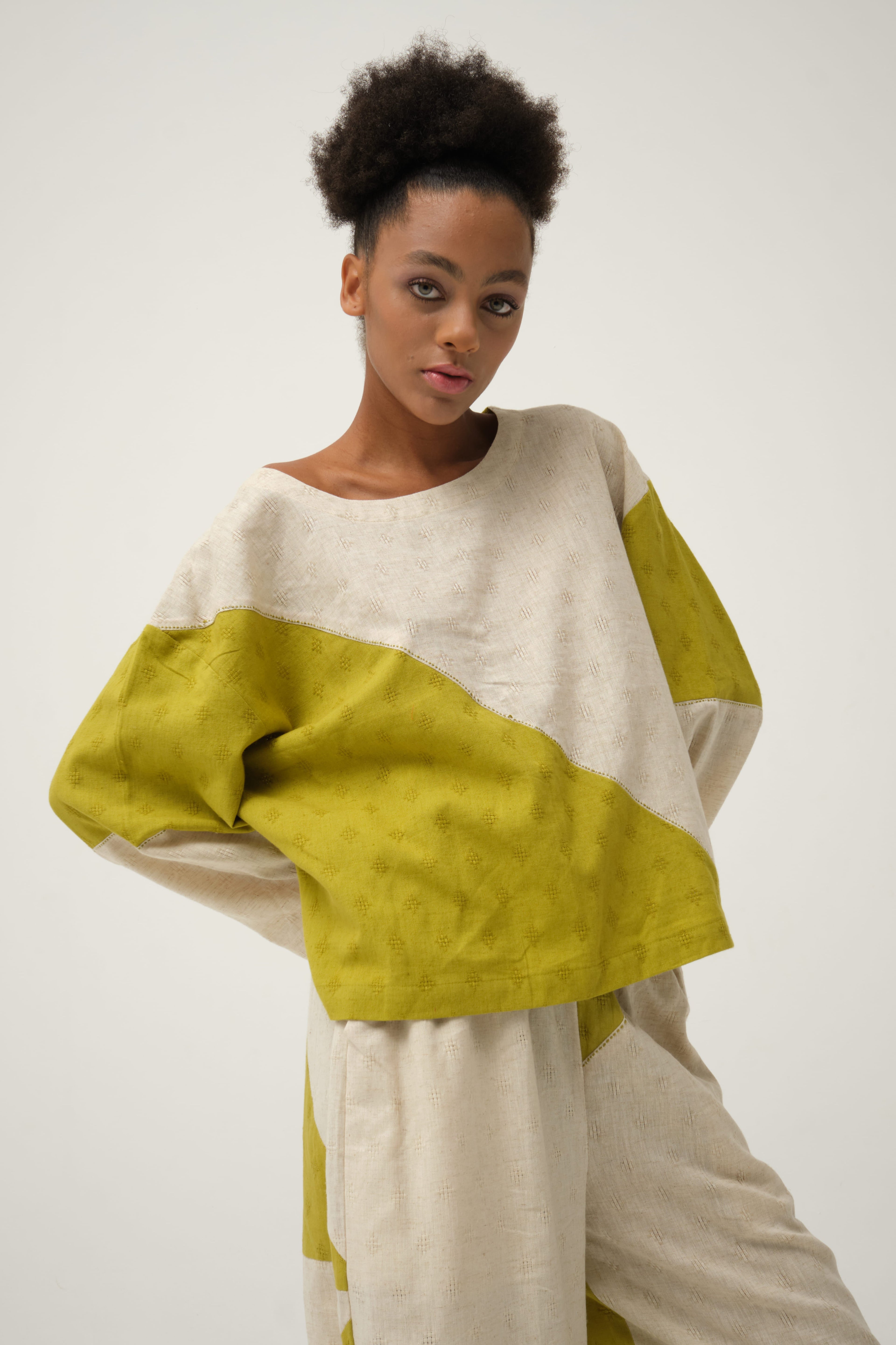 Green Mickey Set in handwoven Dobby Cotton by White Canvas - Image 4