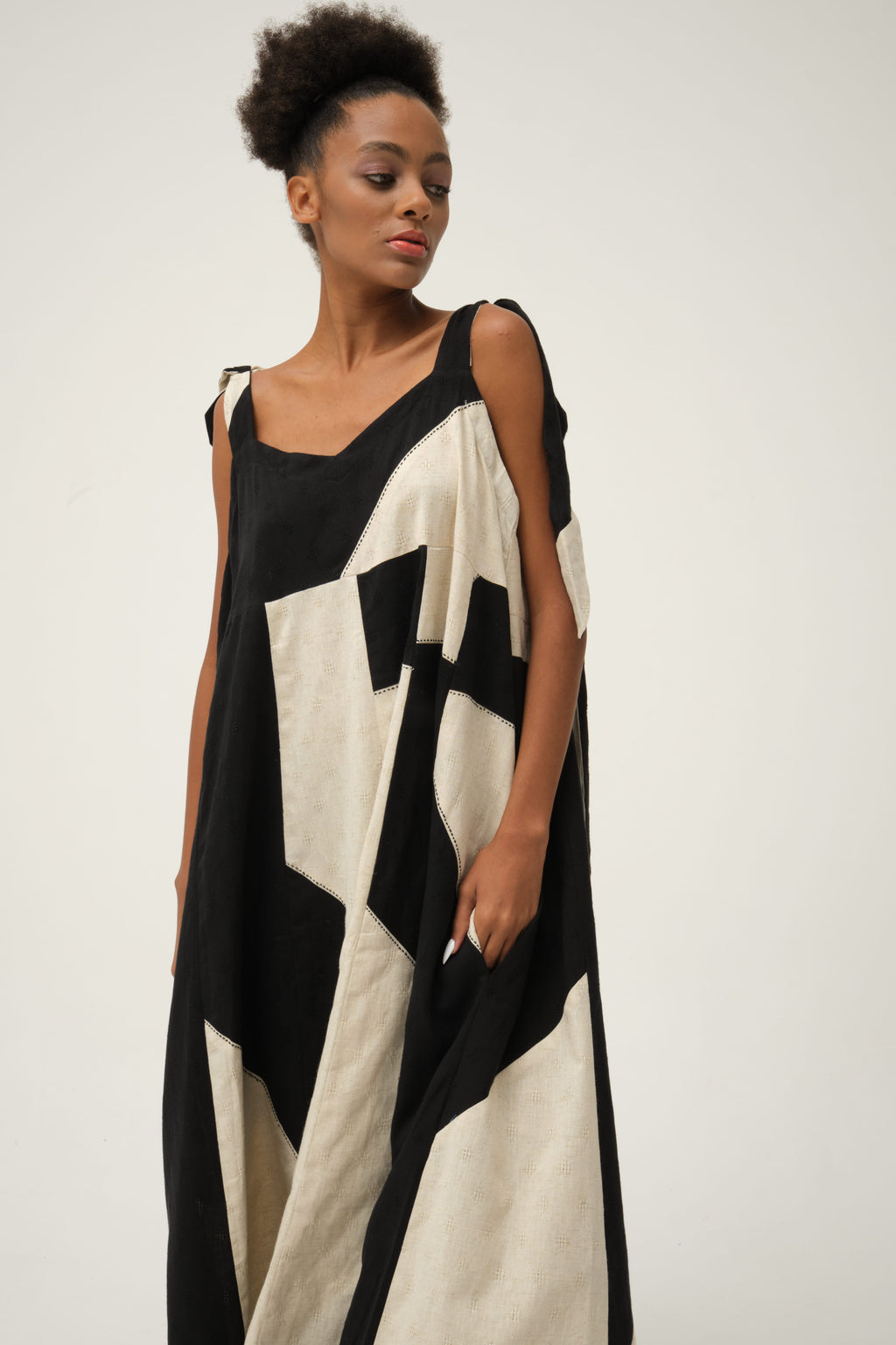 Black Winnie Dress in handwoven Dobby Cotton by White Canvas - Image 5