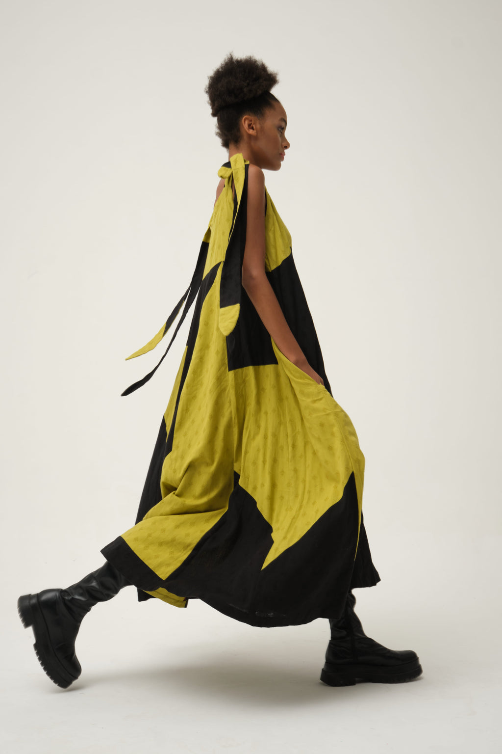 Black Green Winnie Dress in handwoven Dobby Cotton by White Canvas - Image 2