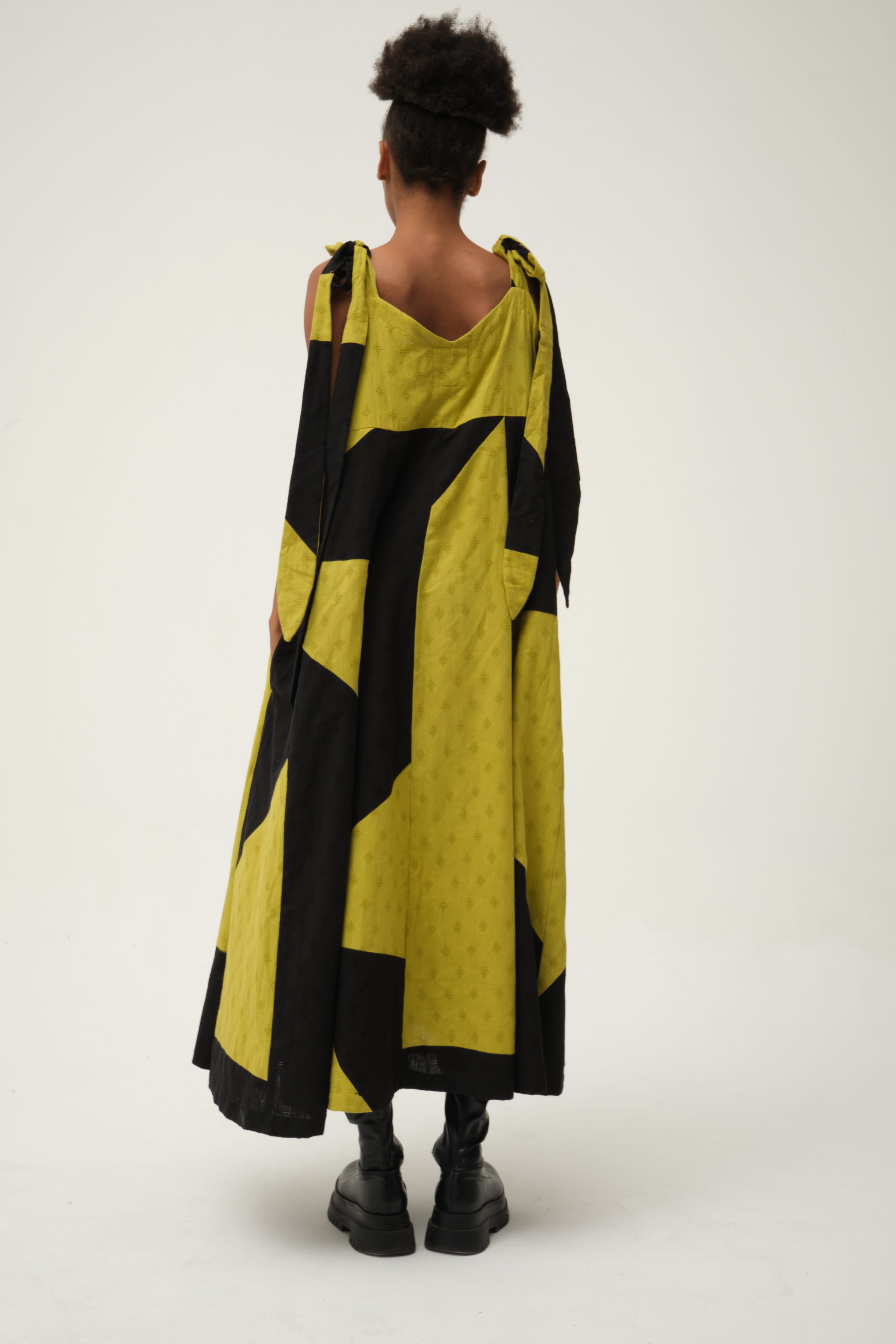 Black Green Winnie Dress in handwoven Dobby Cotton by White Canvas - Image 3