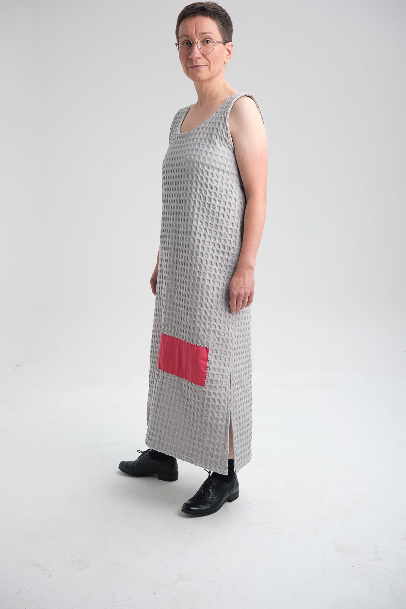 Chic and versatile grey dress styled for everyday wear. A perfect blend of sustainability, comfort, and effortless elegance