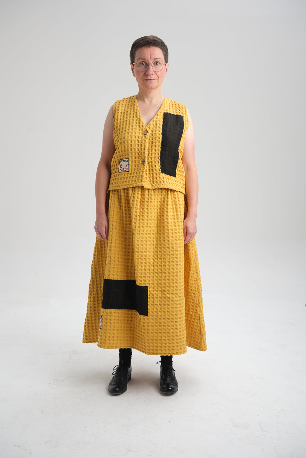 Handmade yellow dress in Istanbul – ethically crafted from breathable cotton fabric. A timeless, sustainable fashion piece with artisanal stitching, perfect for travelers and fashion lovers visiting Turkey