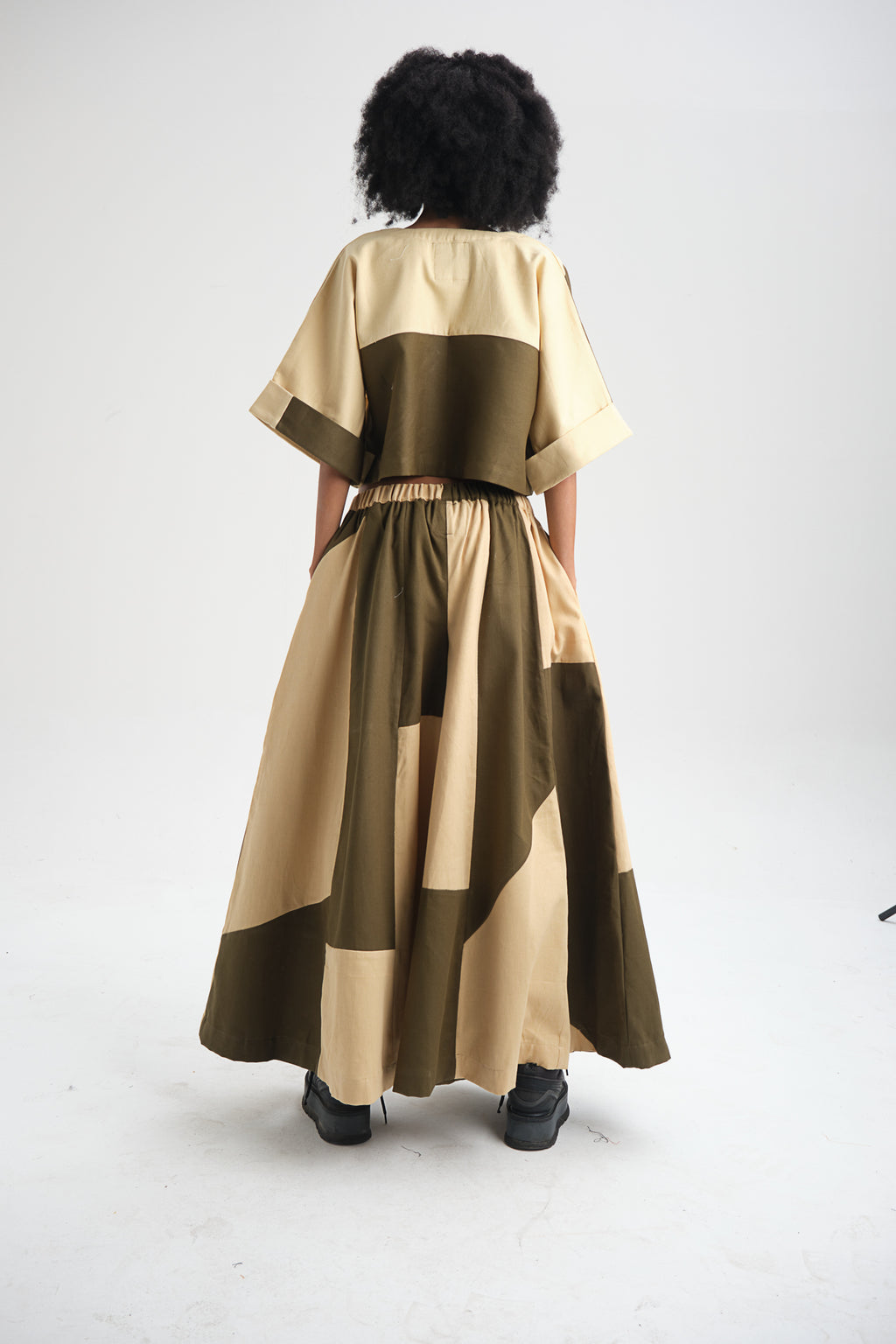 Soft yet stylish cotton canvas top for women – breathable, durable, and ethically made. A versatile sustainable fashion piece, perfect for casual and statement looks