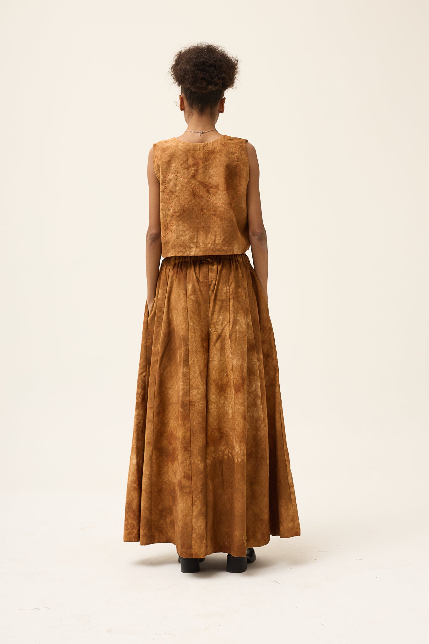 COFFEE DYED CROP WITH PANTS