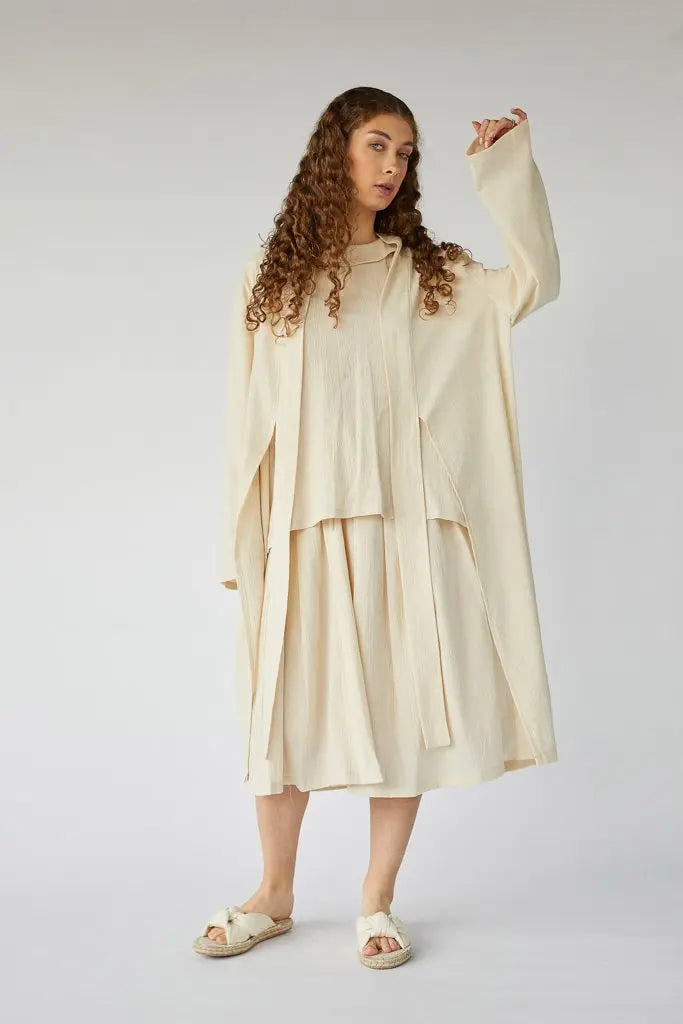 Cream Procyon White Canvas 